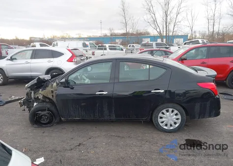 2018 Nissan Versa 1.6 Sv z USA, uszkodzony, nr VIN 3N1CN7AP0JL885133